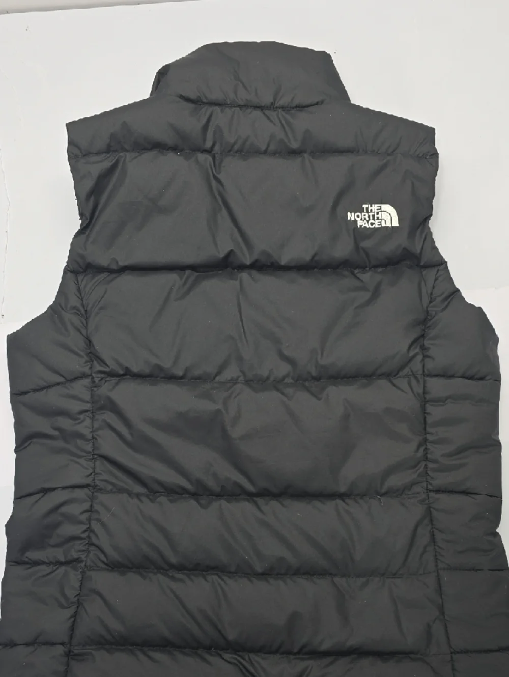 The North Face Women's Black Quilted Puffer Vest - Picture 3 of 6